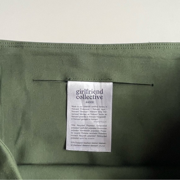 Girlfriend Collective Compressive High-Rise 7/8 Legging - Picture 3 of 7